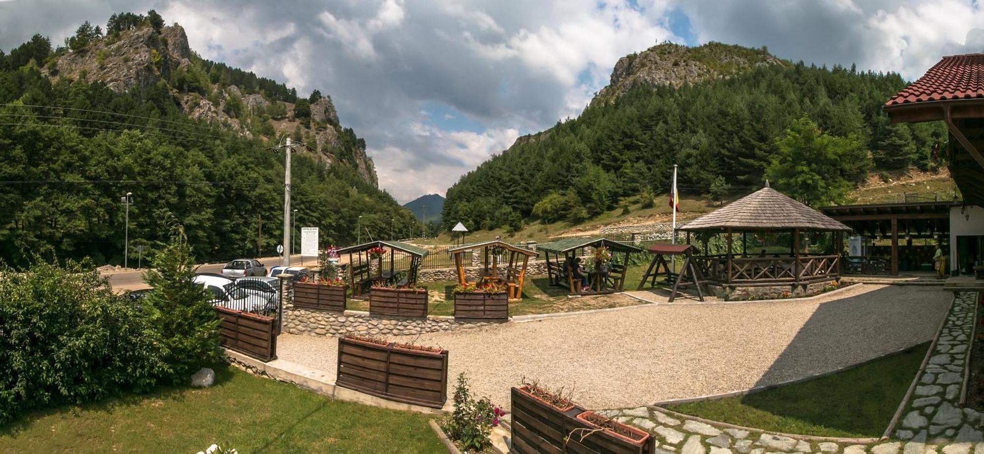 Pensiunea Tobo Baia de Fier Exterior foto